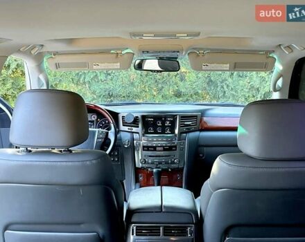 Білий Лексус ЛХ, об'ємом двигуна 5.66 л та пробігом 318 тис. км за 23500 $, фото 41 на Automoto.ua