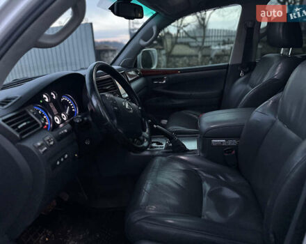 Белый Лексус ЛХ, объемом двигателя 5.7 л и пробегом 307 тыс. км за 20950 $, фото 22 на Automoto.ua