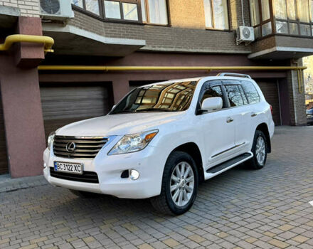 Белый Лексус ЛХ, объемом двигателя 5.66 л и пробегом 299 тыс. км за 22900 $, фото 19 на Automoto.ua