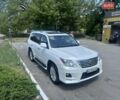 Лексус ЛХ 2008 в Днепре (Днепропетровске) на Automoto.ua Белый Лексус ЛХ, объемом двигателя 5.69 л и пробегом 260 тыс. км за 26000 $, фото 8 на Automoto.ua