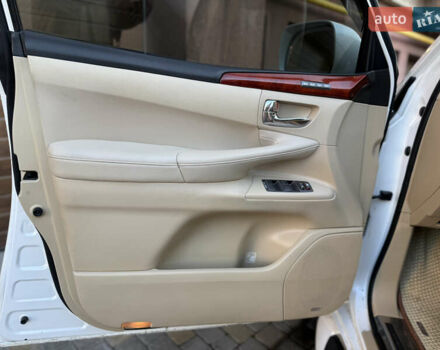 Белый Лексус ЛХ, объемом двигателя 5.66 л и пробегом 299 тыс. км за 22900 $, фото 31 на Automoto.ua