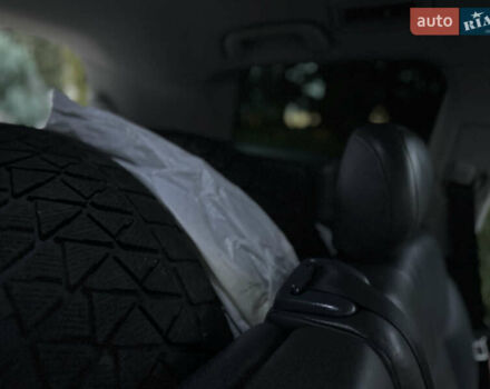 Белый Лексус ЛХ, объемом двигателя 5.7 л и пробегом 307 тыс. км за 20950 $, фото 13 на Automoto.ua