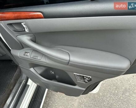 Белый Лексус ЛХ, объемом двигателя 5.66 л и пробегом 186 тыс. км за 24900 $, фото 39 на Automoto.ua