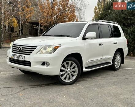 Белый Лексус ЛХ, объемом двигателя 5.66 л и пробегом 186 тыс. км за 24900 $, фото 8 на Automoto.ua
