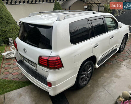 Белый Лексус ЛХ, объемом двигателя 5.66 л и пробегом 157 тыс. км за 29500 $, фото 31 на Automoto.ua