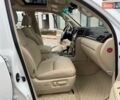 Белый Лексус ЛХ, объемом двигателя 5.66 л и пробегом 206 тыс. км за 25555 $, фото 18 на Automoto.ua