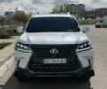 Білий Лексус ЛХ, об'ємом двигуна 5.66 л та пробігом 290 тис. км за 26950 $, фото 2 на Automoto.ua