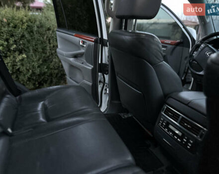 Белый Лексус ЛХ, объемом двигателя 5.7 л и пробегом 307 тыс. км за 20950 $, фото 11 на Automoto.ua