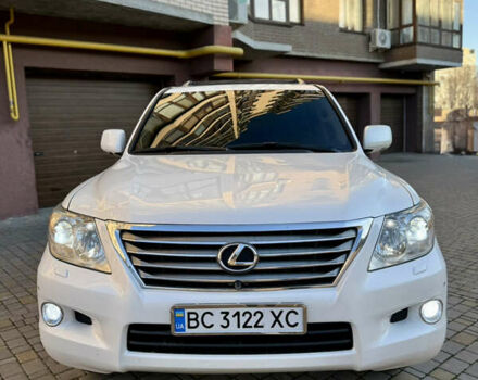 Белый Лексус ЛХ, объемом двигателя 5.66 л и пробегом 299 тыс. км за 22900 $, фото 12 на Automoto.ua