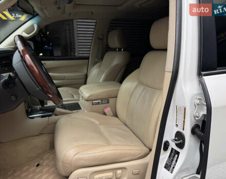 Білий Лексус ЛХ, об'ємом двигуна 5.7 л та пробігом 268 тис. км за 24000 $, фото 38 на Automoto.ua