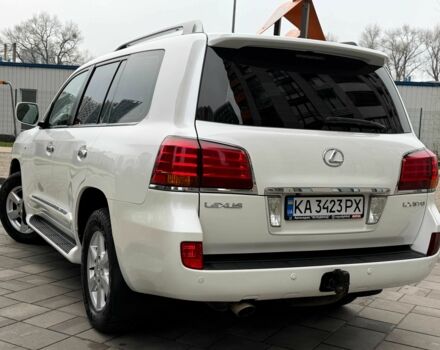 Білий Лексус ЛХ, об'ємом двигуна 5.7 л та пробігом 206 тис. км за 25555 $, фото 1 на Automoto.ua