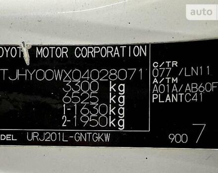 Белый Лексус ЛХ, объемом двигателя 5.7 л и пробегом 200 тыс. км за 32000 $, фото 63 на Automoto.ua