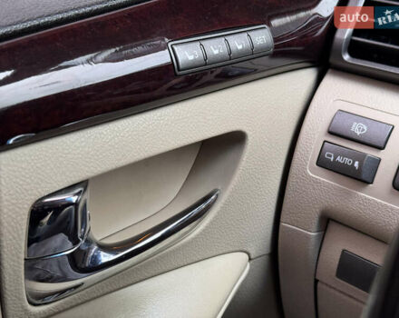 Білий Лексус ЛХ, об'ємом двигуна 5.7 л та пробігом 268 тис. км за 24000 $, фото 32 на Automoto.ua