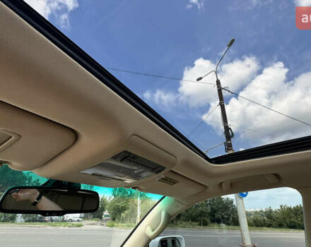 Белый Лексус ЛХ, объемом двигателя 5.66 л и пробегом 173 тыс. км за 30500 $, фото 15 на Automoto.ua