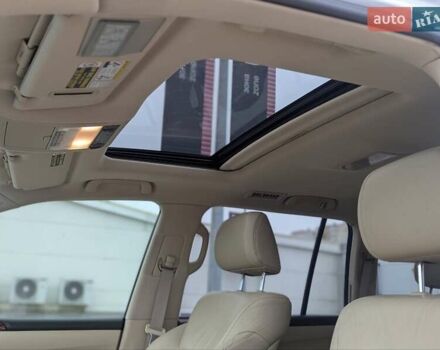 Белый Лексус ЛХ, объемом двигателя 5.7 л и пробегом 260 тыс. км за 24000 $, фото 26 на Automoto.ua