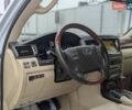Белый Лексус ЛХ, объемом двигателя 5.7 л и пробегом 260 тыс. км за 24000 $, фото 9 на Automoto.ua