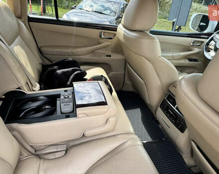 Белый Лексус ЛХ, объемом двигателя 5.66 л и пробегом 173 тыс. км за 30500 $, фото 13 на Automoto.ua