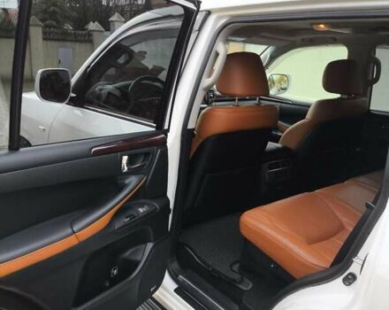 Белый Лексус ЛХ, объемом двигателя 5.7 л и пробегом 169 тыс. км за 37999 $, фото 25 на Automoto.ua