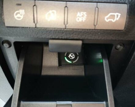 Белый Лексус ЛХ, объемом двигателя 5.7 л и пробегом 169 тыс. км за 37999 $, фото 39 на Automoto.ua