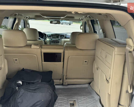 Белый Лексус ЛХ, объемом двигателя 5.66 л и пробегом 173 тыс. км за 30500 $, фото 8 на Automoto.ua