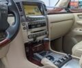 Белый Лексус ЛХ, объемом двигателя 5.7 л и пробегом 260 тыс. км за 24000 $, фото 11 на Automoto.ua