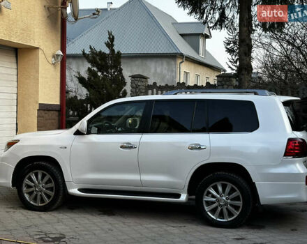 Белый Лексус ЛХ, объемом двигателя 5.66 л и пробегом 192 тыс. км за 29999 $, фото 21 на Automoto.ua