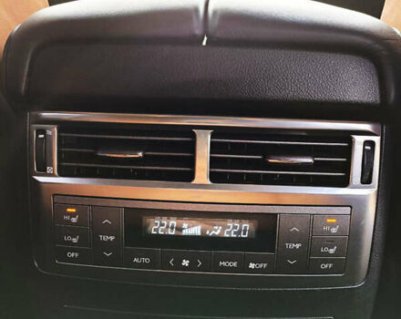 Белый Лексус ЛХ, объемом двигателя 5.7 л и пробегом 169 тыс. км за 37999 $, фото 17 на Automoto.ua