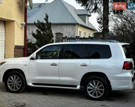 Белый Лексус ЛХ, объемом двигателя 5.66 л и пробегом 192 тыс. км за 29999 $, фото 16 на Automoto.ua