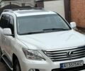 Белый Лексус ЛХ, объемом двигателя 5.7 л и пробегом 180 тыс. км за 32000 $, фото 1 на Automoto.ua
