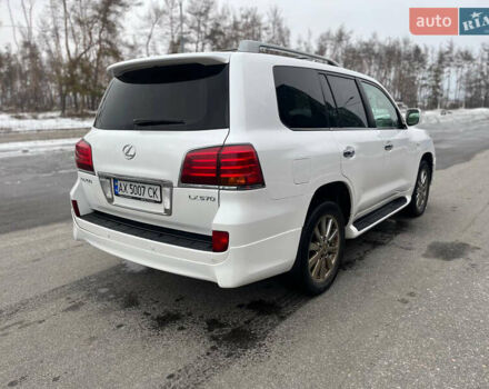 Белый Лексус ЛХ, объемом двигателя 5.66 л и пробегом 197 тыс. км за 27750 $, фото 11 на Automoto.ua
