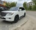 Белый Лексус ЛХ, объемом двигателя 5.7 л и пробегом 212 тыс. км за 25000 $, фото 1 на Automoto.ua