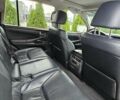 Белый Лексус ЛХ, объемом двигателя 5.66 л и пробегом 270 тыс. км за 30000 $, фото 6 на Automoto.ua