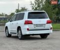 Белый Лексус ЛХ, объемом двигателя 5.66 л и пробегом 193 тыс. км за 35000 $, фото 6 на Automoto.ua