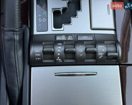 Белый Лексус ЛХ, объемом двигателя 5.7 л и пробегом 190 тыс. км за 38000 $, фото 14 на Automoto.ua