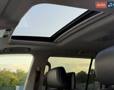 Белый Лексус ЛХ, объемом двигателя 5.7 л и пробегом 190 тыс. км за 38000 $, фото 25 на Automoto.ua