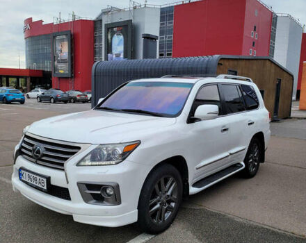 Білий Лексус ЛХ, об'ємом двигуна 5.66 л та пробігом 187 тис. км за 41720 $, фото 1 на Automoto.ua