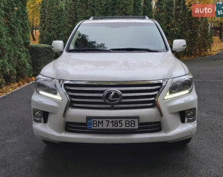 Белый Лексус ЛХ, объемом двигателя 5.66 л и пробегом 101 тыс. км за 47000 $, фото 1 на Automoto.ua