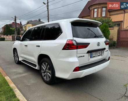Білий Лексус ЛХ, об'ємом двигуна 4.46 л та пробігом 216 тис. км за 52500 $, фото 10 на Automoto.ua