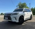 Білий Лексус ЛХ, об'ємом двигуна 4.46 л та пробігом 106 тис. км за 62000 $, фото 1 на Automoto.ua