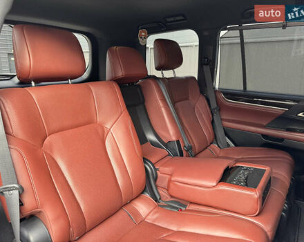 Білий Лексус ЛХ, об'ємом двигуна 4.5 л та пробігом 162 тис. км за 53950 $, фото 58 на Automoto.ua