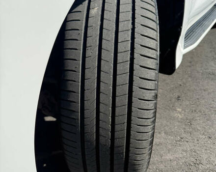 Белый Лексус ЛХ, объемом двигателя 4.46 л и пробегом 235 тыс. км за 56900 $, фото 23 на Automoto.ua