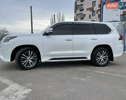 Білий Лексус ЛХ, об'ємом двигуна 4.46 л та пробігом 220 тис. км за 59800 $, фото 9 на Automoto.ua
