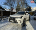 Белый Лексус ЛХ, объемом двигателя 4.46 л и пробегом 158 тыс. км за 59999 $, фото 1 на Automoto.ua