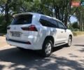 Белый Лексус ЛХ, объемом двигателя 0 л и пробегом 210 тыс. км за 61000 $, фото 3 на Automoto.ua