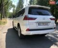 Белый Лексус ЛХ, объемом двигателя 0 л и пробегом 210 тыс. км за 61000 $, фото 2 на Automoto.ua