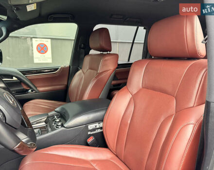 Білий Лексус ЛХ, об'ємом двигуна 4.5 л та пробігом 162 тис. км за 53950 $, фото 20 на Automoto.ua