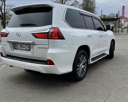 Білий Лексус ЛХ, об'ємом двигуна 4.46 л та пробігом 220 тис. км за 59800 $, фото 5 на Automoto.ua