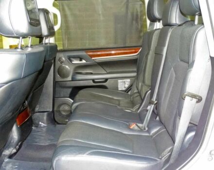 Белый Лексус ЛХ, объемом двигателя 5.7 л и пробегом 75 тыс. км за 40000 $, фото 11 на Automoto.ua