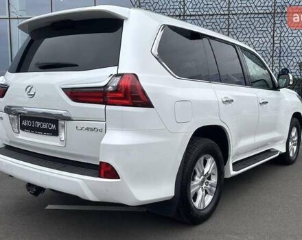 Лексус ЛХ 2017 у Києві на Automoto.ua Білий Лексус ЛХ, об'ємом двигуна 4.46 л та пробігом 76 тис. км за 75160 $, фото 18 на Automoto.ua