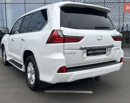 Лексус ЛХ 2017 у Києві на Automoto.ua Білий Лексус ЛХ, об'ємом двигуна 4.46 л та пробігом 76 тис. км за 75160 $, фото 1 на Automoto.ua